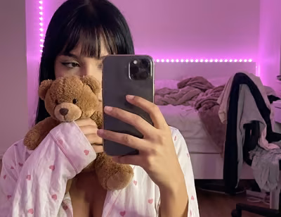 Bby Molly OnlyFans creator
