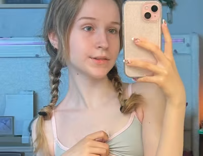 Bella bitsybella OnlyFans creator