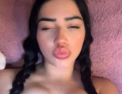 Esmeleaah OnlyFans creator